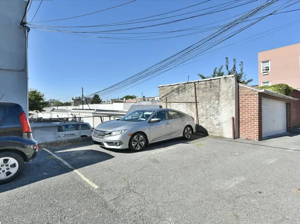 33-16 24th Avenue image 38 of 41