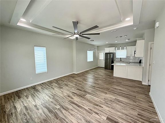 2nd image of 2701 W Bliss St #3