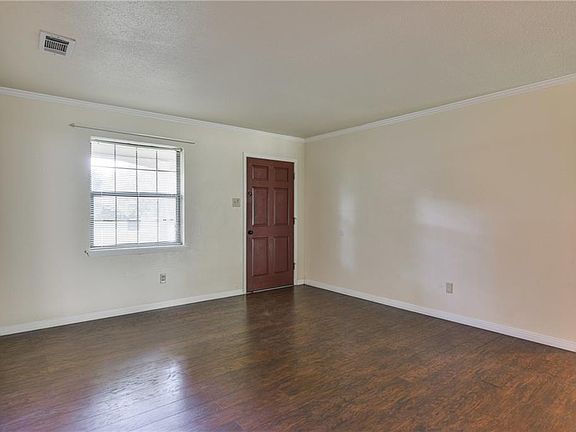 2nd image of 411 Carol Ave