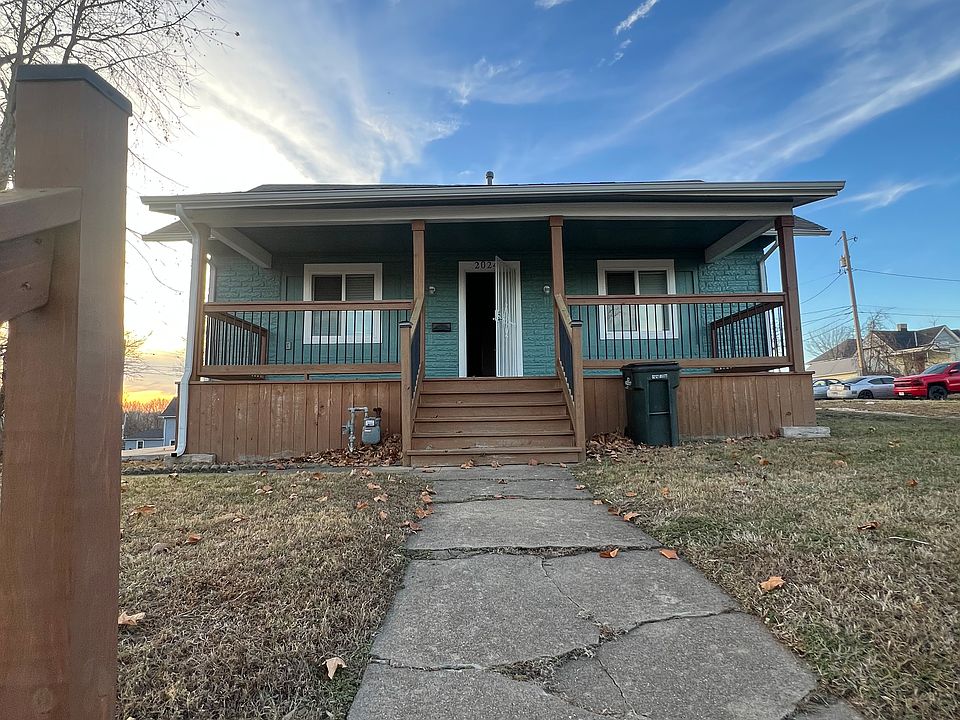 1st image of 2024 N 6th St