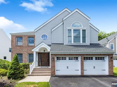 534 Alosio Drive, River Vale, NJ, 07675