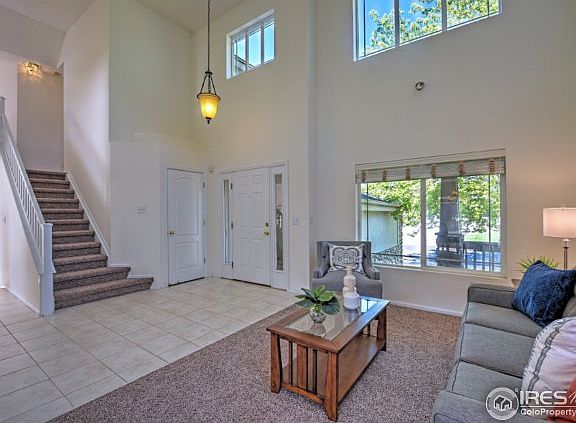 Inviting foyer