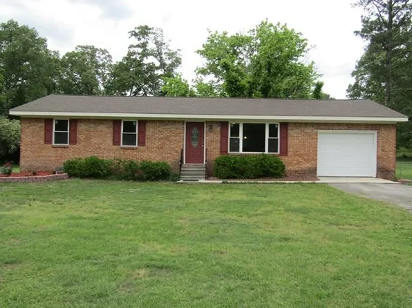 1031 City Lake Dr, Russellville, AL 35653