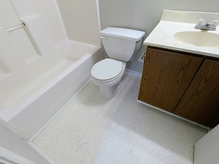 1065 Williamsburg Way — Photo 13