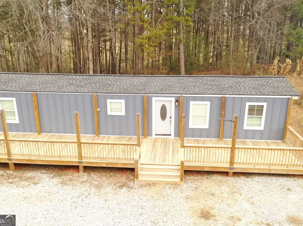 682 Lakeside Cir, Cornelia, GA 30531