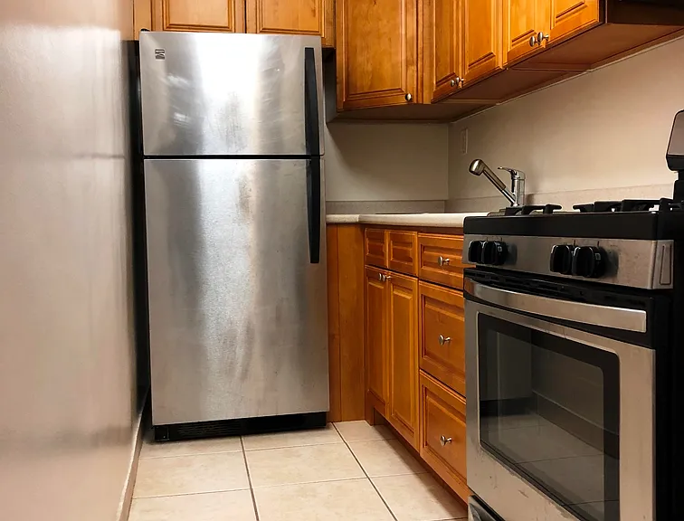 23-50 Waters Edge Dr #2F — Photo 1