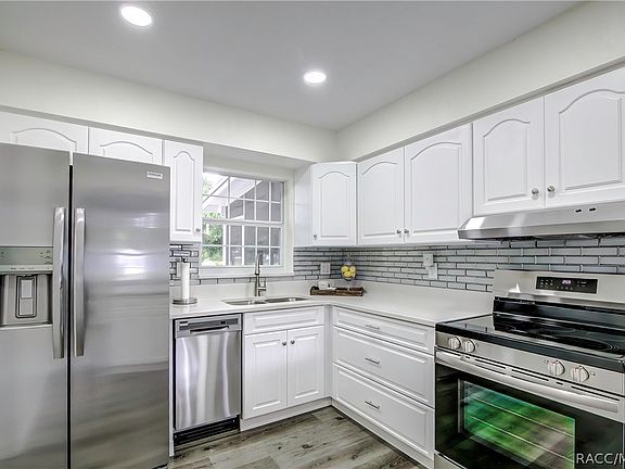 3rd image of 2321 W Nautilus Dr