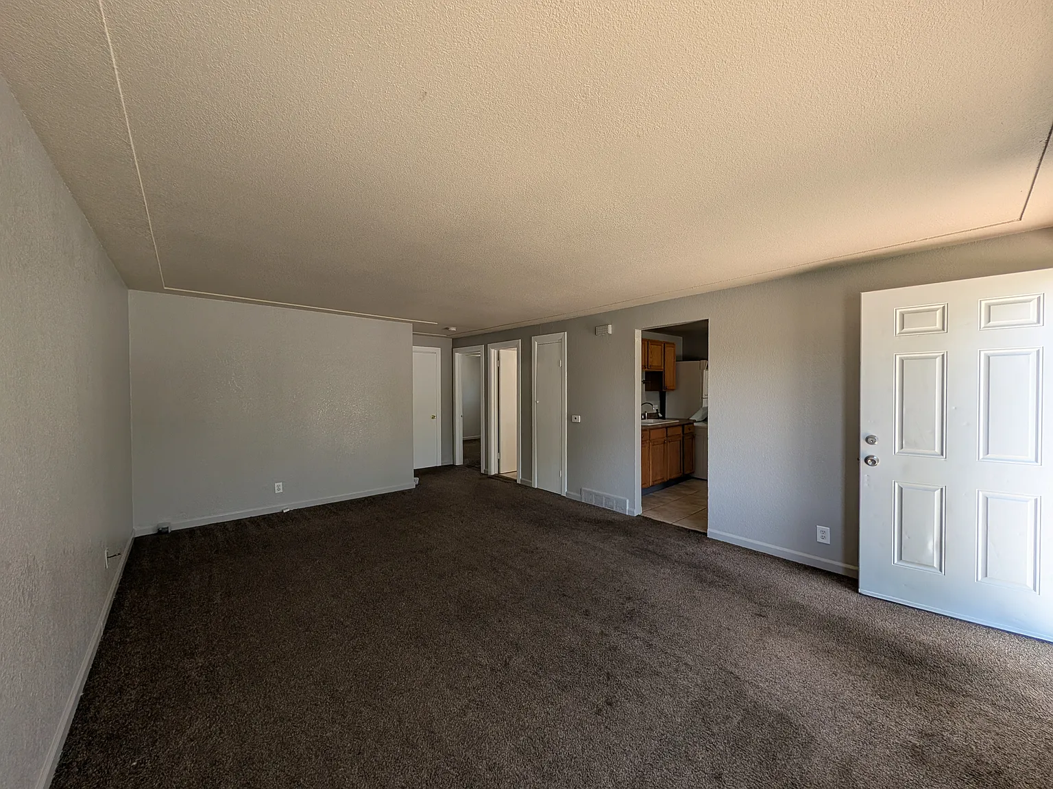 2 bed, 800 sqft, $1,745 — Photo 4