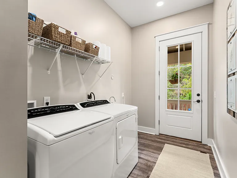 156 Summer Breeze Ln — Photo 30