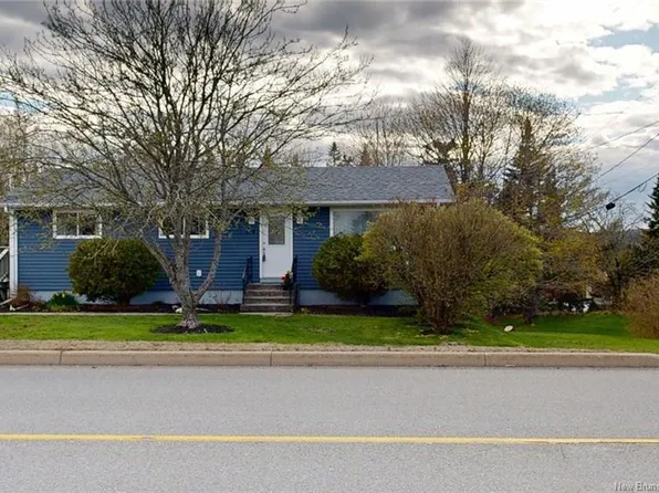 149 Gault Rd, Saint John, NB E2M 7Z2