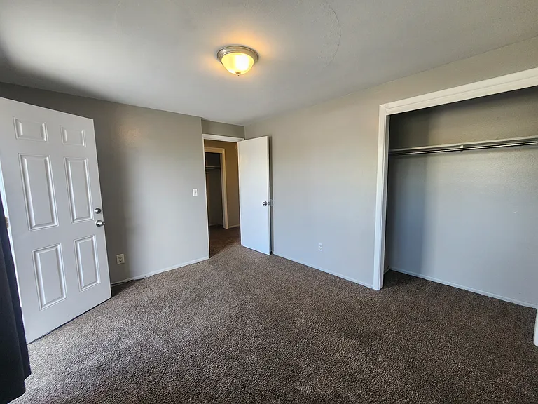 723 Fraser St #723 — Photo 11