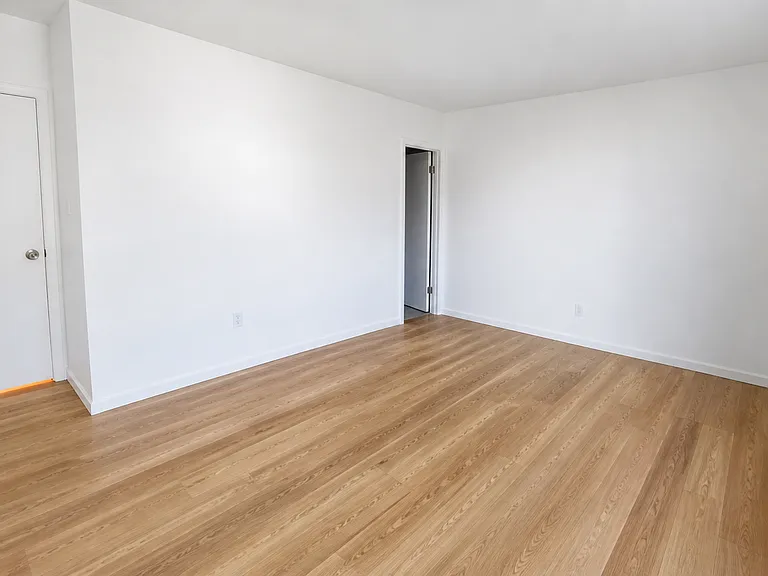 54 David Brearly Ct — Photo 16