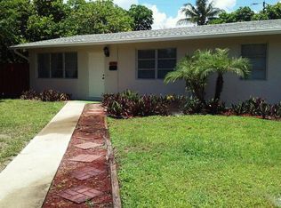 1071 NE 4th Ave, Boca Raton, FL 33432