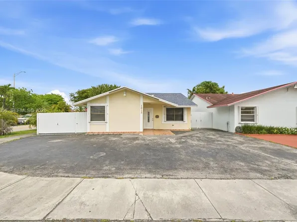 1615 SW 137th Pl, Miami, FL 33175