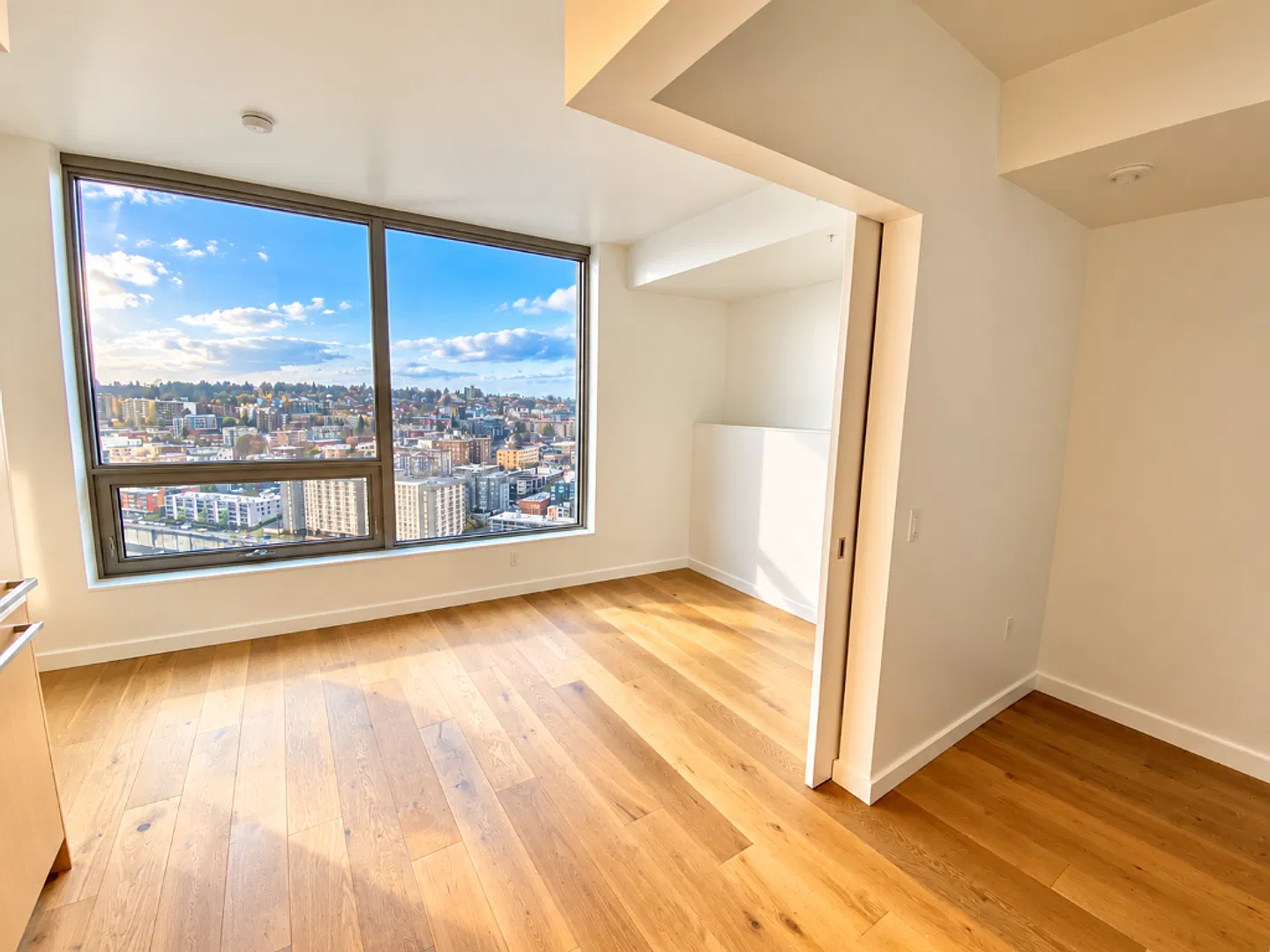 1Bd/1Ba Seattle Condo — Photo 2