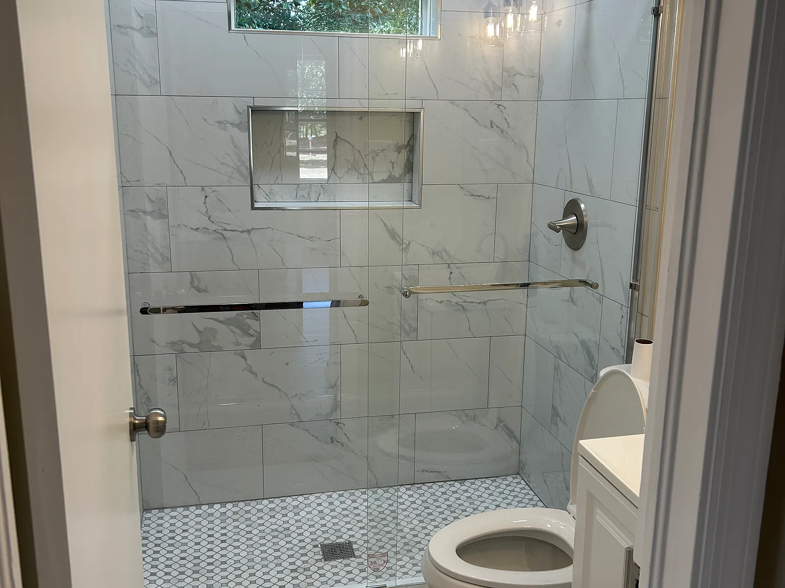 3 bed, 972 sqft, $1,495 — Photo 3