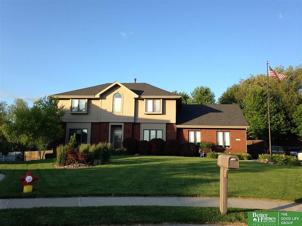 1st image of 2211 N 151st St