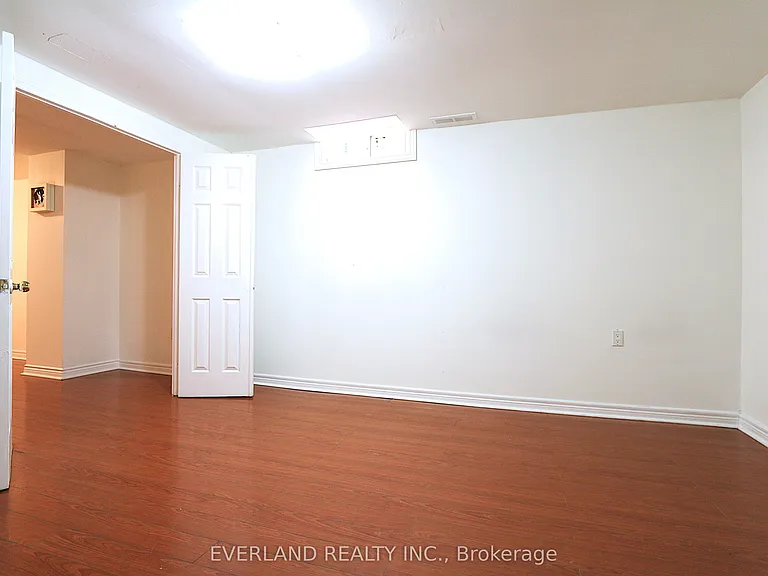 47 Jimston Dr — Photo 9