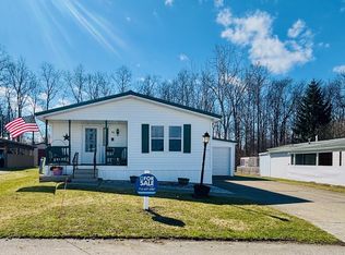 96 S Eaglecrest Dr #49, Hamburg, NY 14075