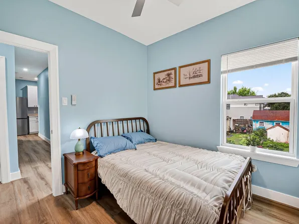 (undisclosed Address), Houston, TX 77022