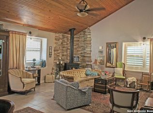 104 Rio Grande Dr, Seguin, TX 78155