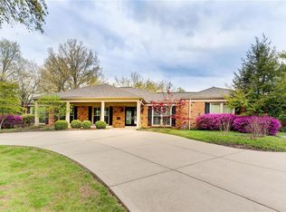 12134 Hibler Dr, Saint Louis, MO 63141