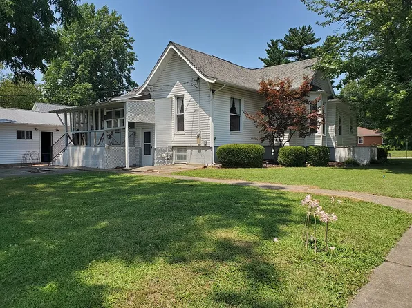 100 S Hancock St, Mc Leansboro, IL 62859