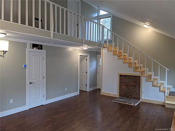 5th image of 368 Cokesbury Cir #3