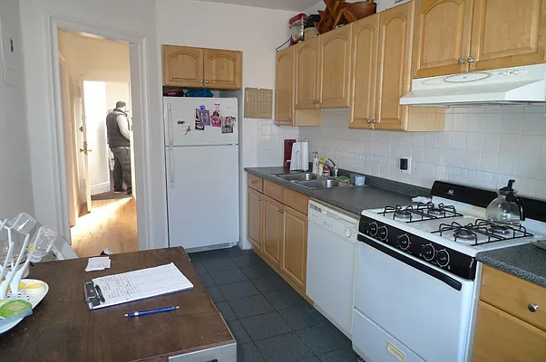 Rented by Level Group | media 18