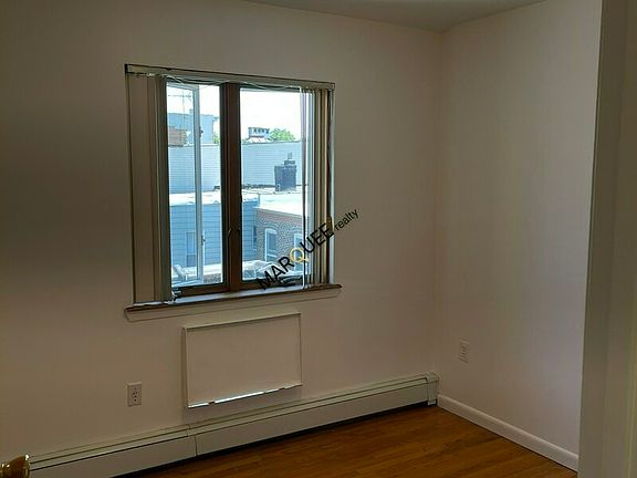 4th image of 37-11 Broadway #3C