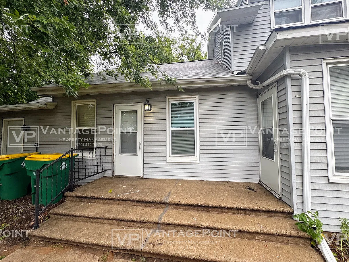 619 North Chestnut Avenue - Lower Rear — Photo 2