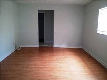 5th image of 10504 NW 80th Ct