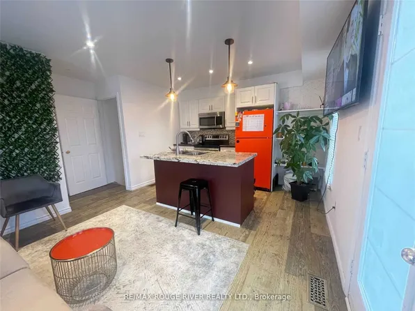 16 Lawrencetown St, Ajax, ON