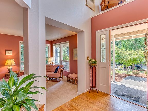 3rd image of 10614 Sirocco Cir NW