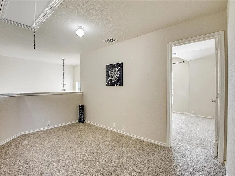 537 Golden Creek Dr — Photo 24