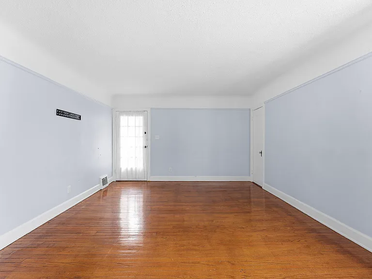 876 Eloise Dr #B — Photo 7