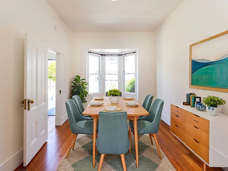 furniture is virtually staged