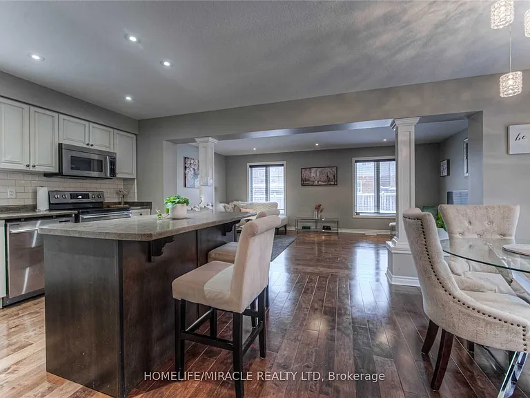 77 Laughland Ln #UPPER — Photo 5