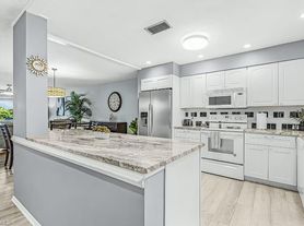 600 Valley Stream Dr