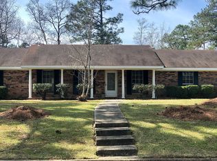 703 Berkshire Dr, Hattiesburg, MS 39402