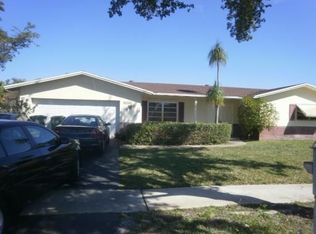 10811 NW 17th Pl, Pembroke Pines, FL 33026