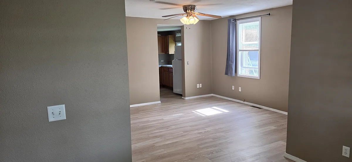 Main Entrance View of Living room and Bonus area - 308 Madison St