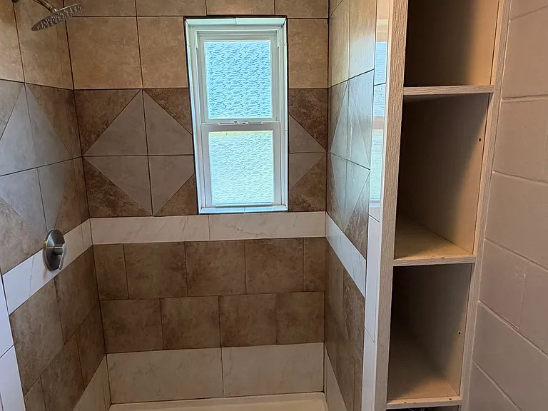 2451 Gervais St #A — Photo 12