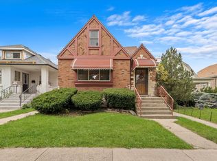 2520 Clarence Ave, Berwyn, IL 60402