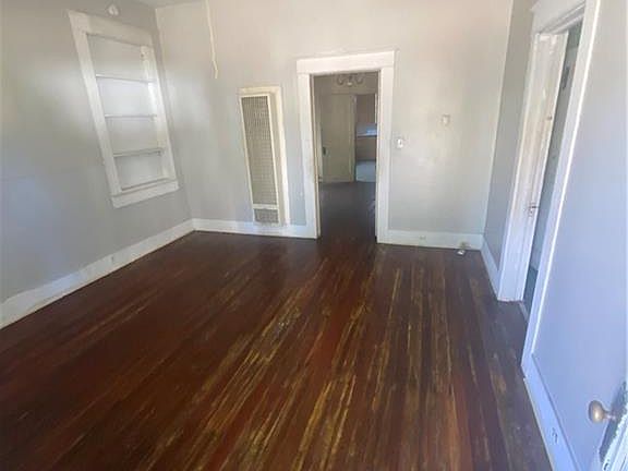 5th image of 1933 Orchard St