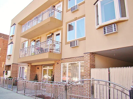 Sold by Keller Williams Realty Landmark II | media 17