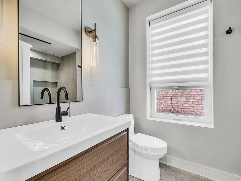 3701 W Dickens Ave #1 — Photo 10
