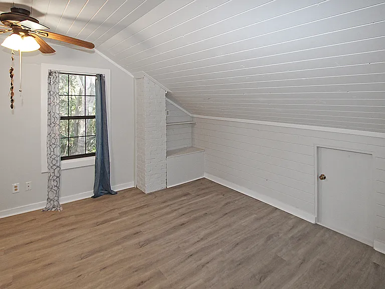 289 W Lakeview Ave — Photo 13