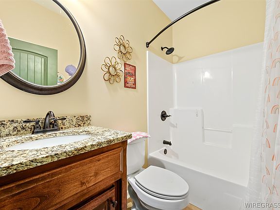 5th image of 2400 Shellfield Rd