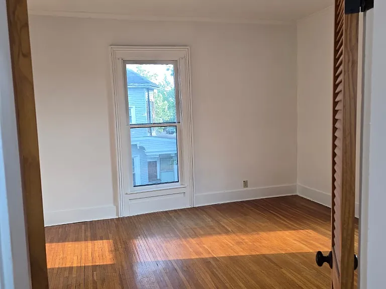 1111-1113 Franklin St — Photo 6
